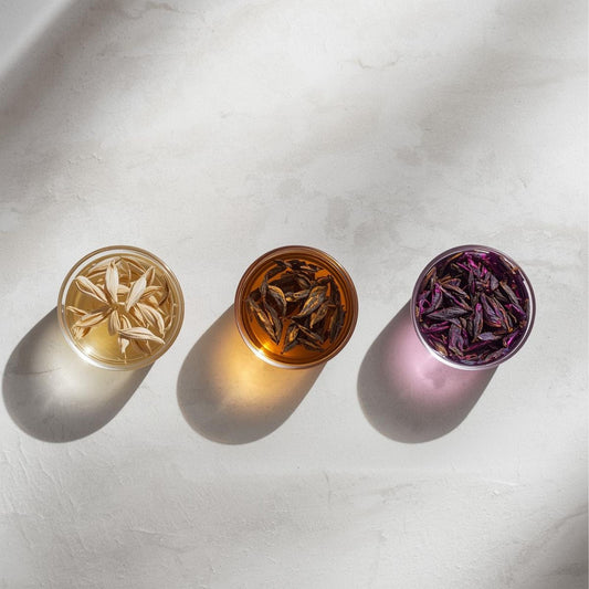 purple-tea-vs-white-oolong